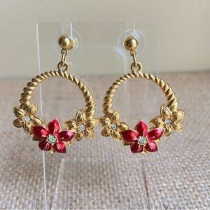 Avon poinsettia pierced post hoop earrings goldtone with rhinestones and enamel